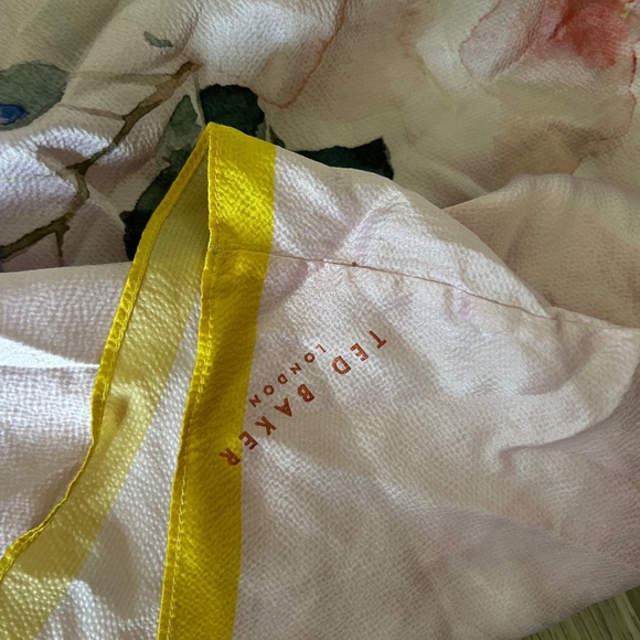 Ted baker silk wrap - Picture 1 of 4